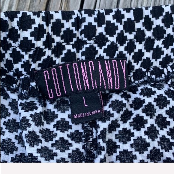 COTTON CANDY SHORT - Picture 3 of 3